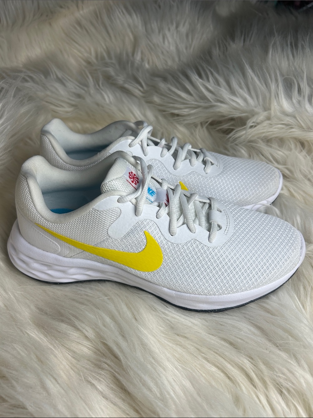 Nike Women's Size 8.5 Revolution 6 Next Nature Running Shoes Walking Training